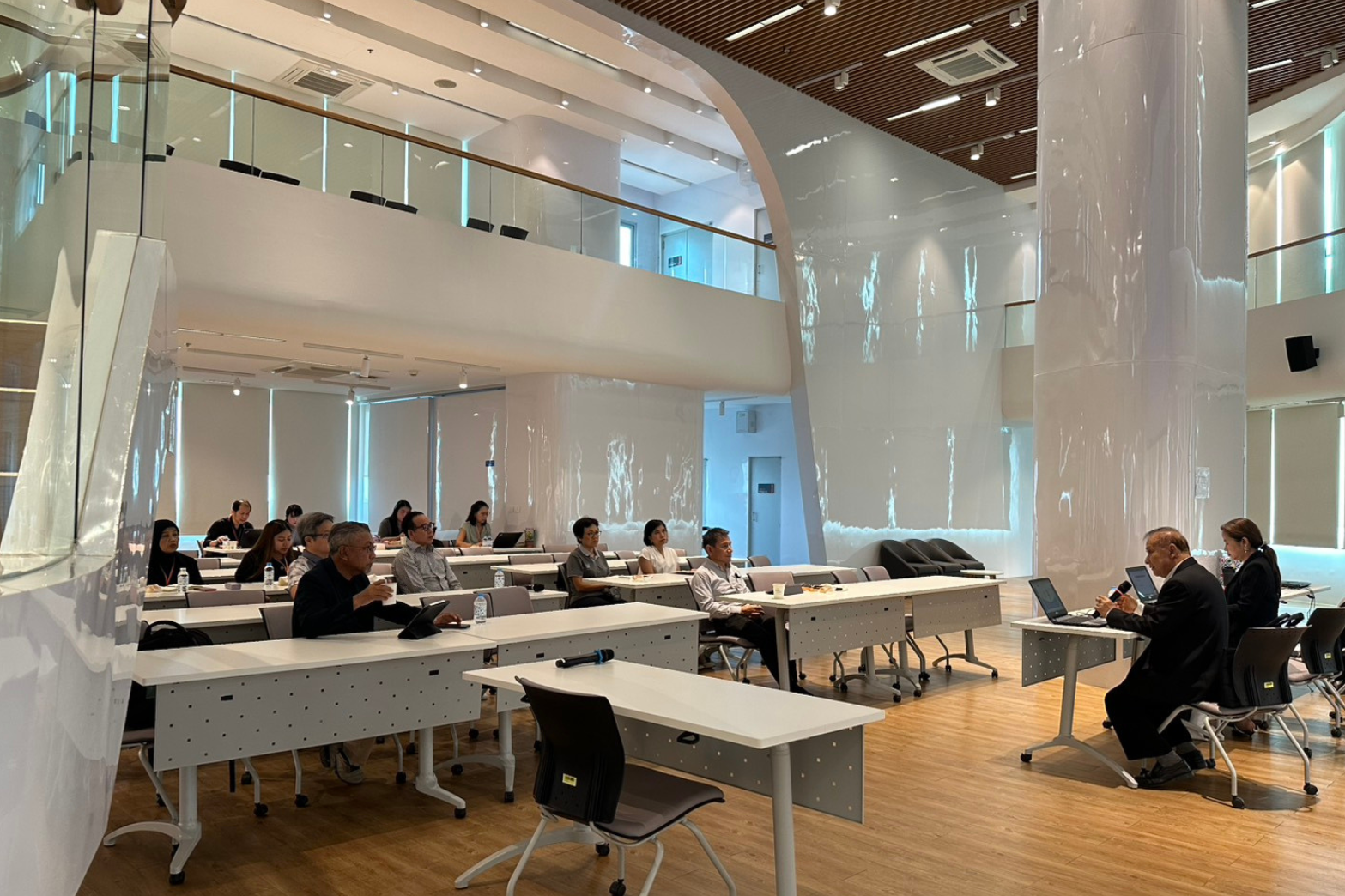 คณะพลังงานสิ่งแวดล้อมและวัสดุ เข้าร่วมอบรมโครงการการตรวจประเมินผลการดำเนินงานและประเมินระบบการควบคุมภายใน (Performance Audit/ Internal Control Assessment)